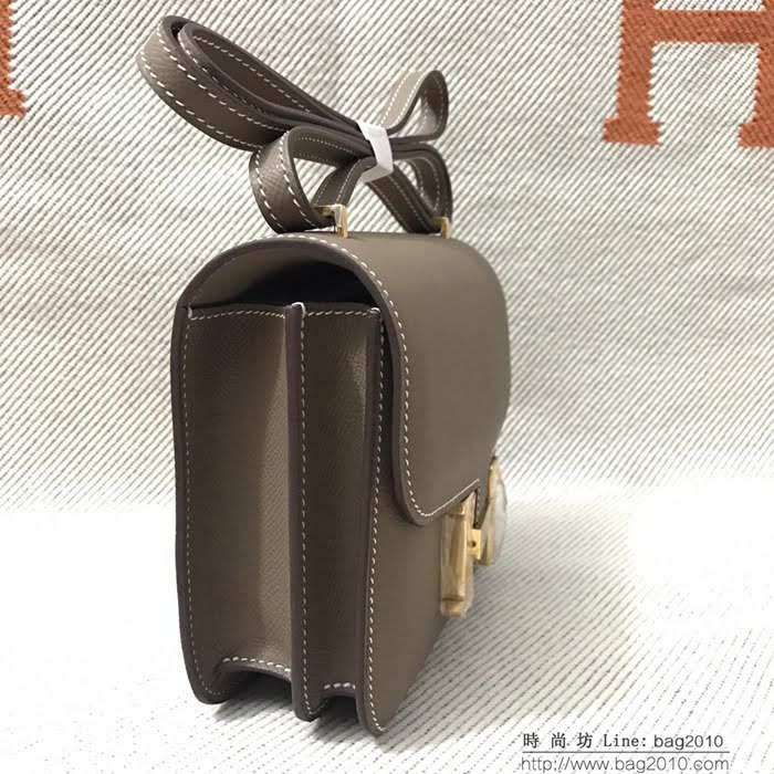 HERMES愛馬仕 H空姐包 進口原廠EP皮 頂級蜜蠟製作 街拍必備單品 土黃金銀 單肩斜挎包  Ama1577